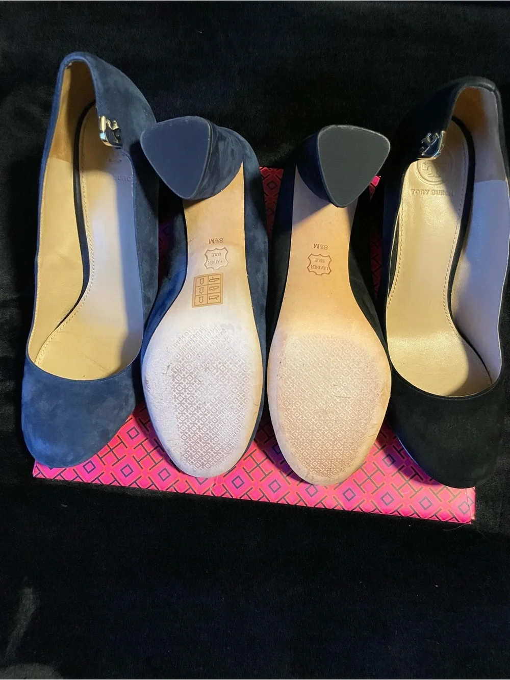 2 pairs Tory Burch Suede Round-Toe Pumps in Black and Blue 8.5 size